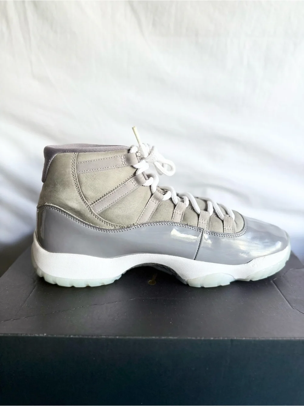 Jordan authentic 11